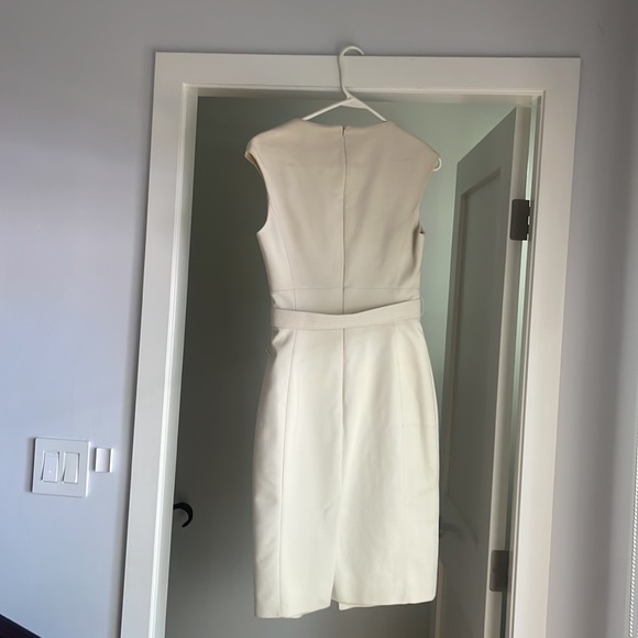 White belted Karen Millen dress - Picture 2 of 4